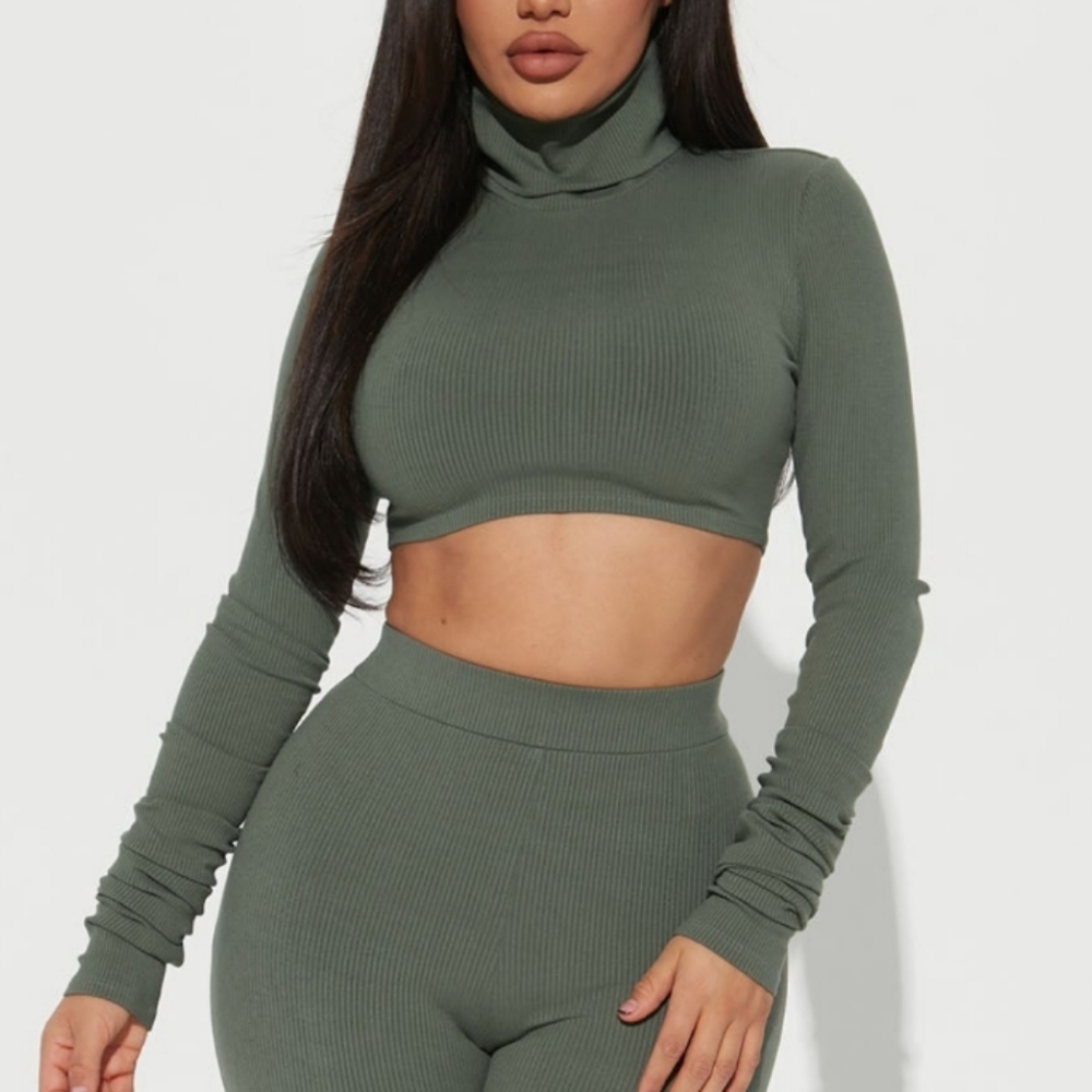 Fashion Nova Green Crop Turtle Neck Top